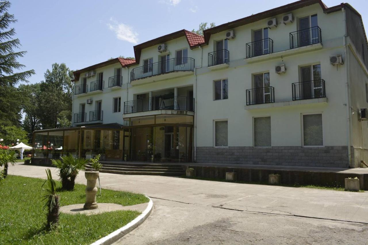 Imeri Park Hotel Kutaisi Eksteriør bilde