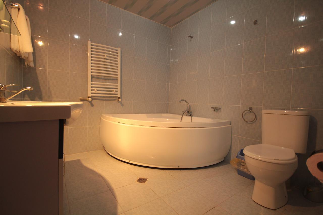 Imeri Park Hotel Kutaisi Rom bilde